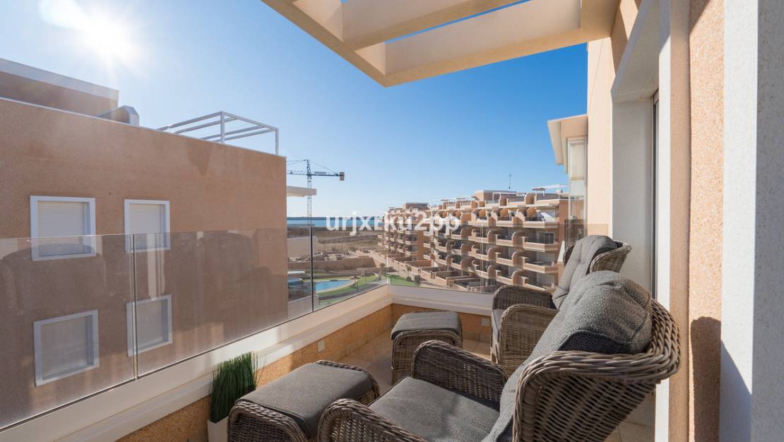 Sale - Apartment - Urbanización El Raso
