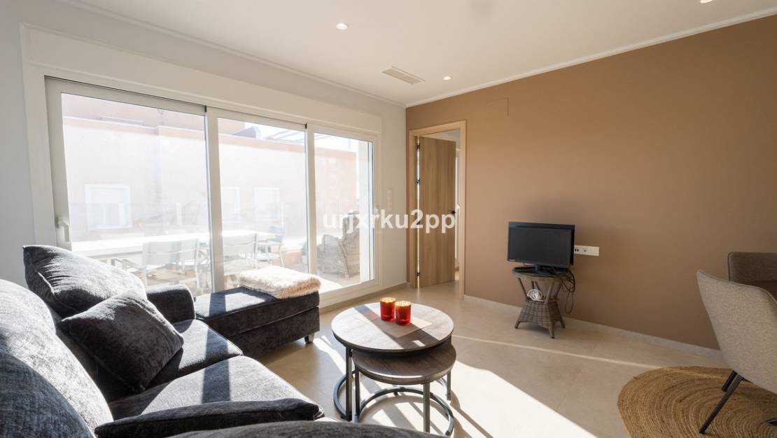 Sale - Apartment - Urbanización El Raso