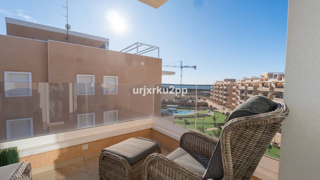Sale - Apartment - Urbanización El Raso