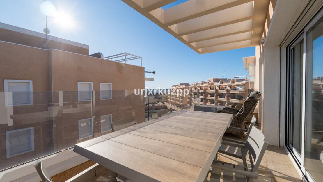 Sale - Apartment - Urbanización El Raso