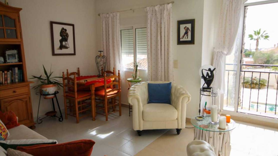 Sale - Apartment - Villamartin