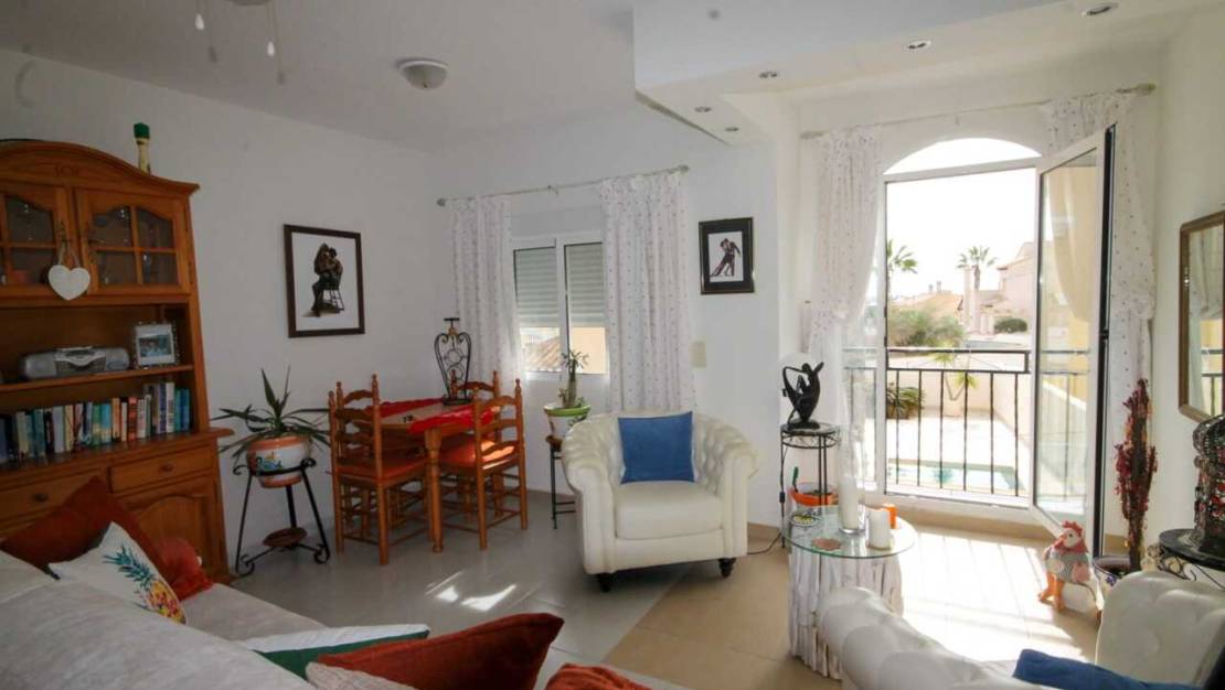 Sale - Apartment - Villamartin