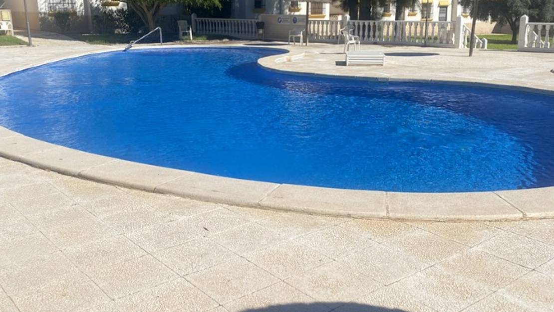 Sale - Apartment - Villamartin