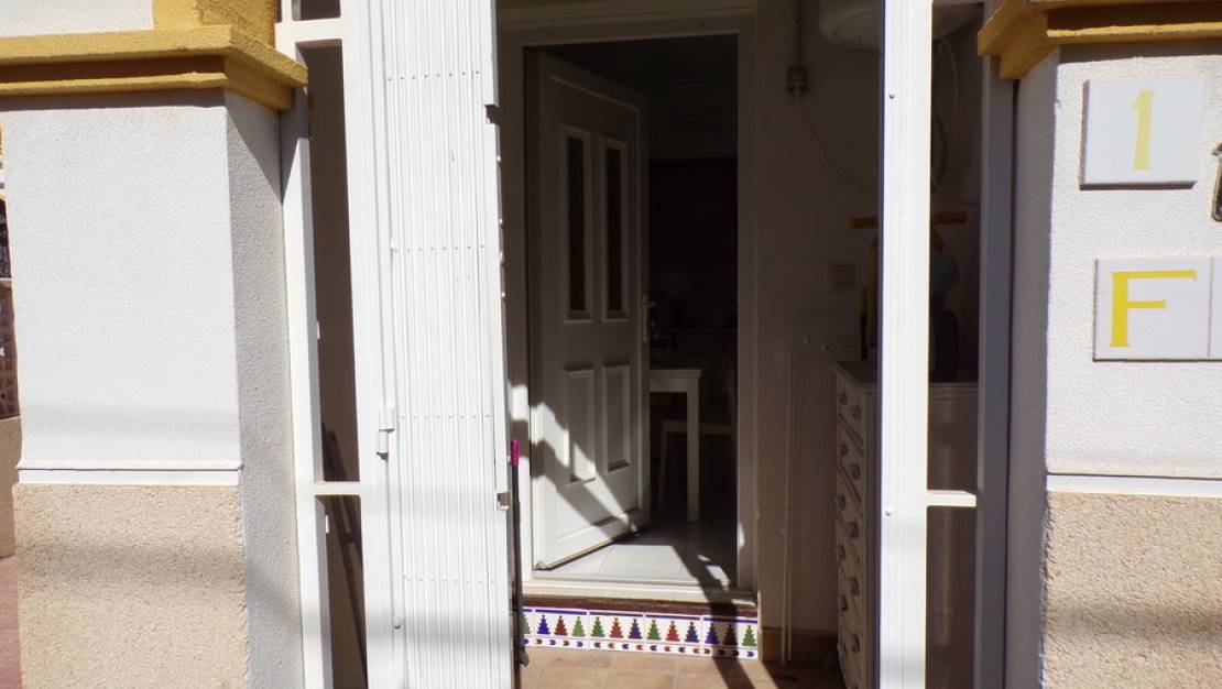 Sale - Apartment - Villamartin