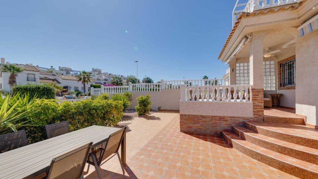 Sale - Bungalow - Orihuela Costa - Montezenia