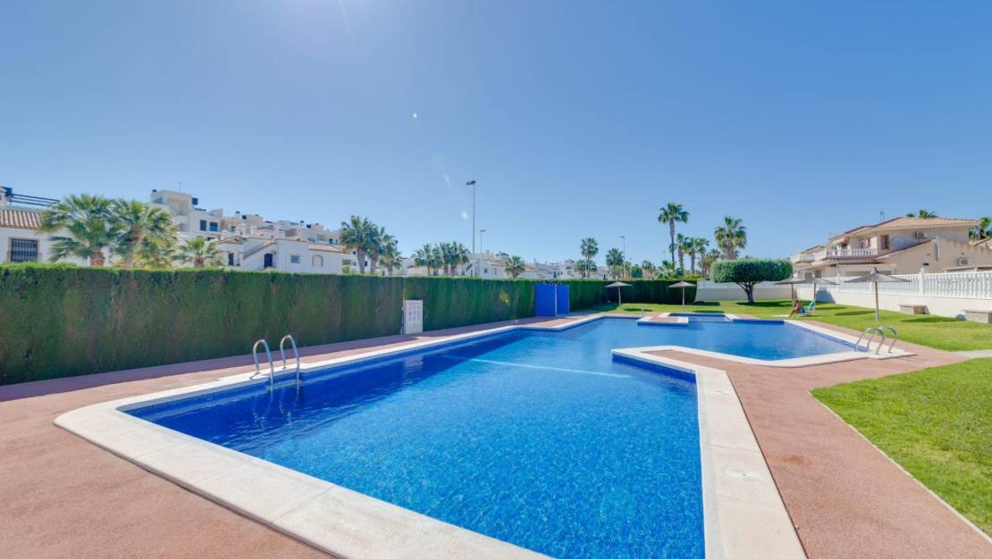 Sale - Bungalow - Orihuela Costa - Montezenia