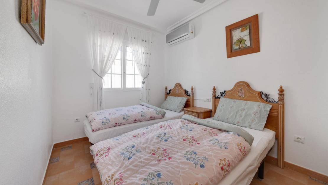 Sale - Bungalow - Orihuela Costa - Montezenia