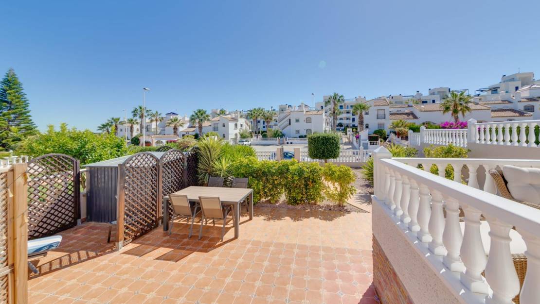 Sale - Bungalow - Orihuela Costa - Montezenia