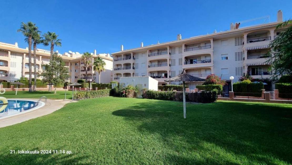 Sale - Bungalow - Orihuela Costa - Playa Flamenca