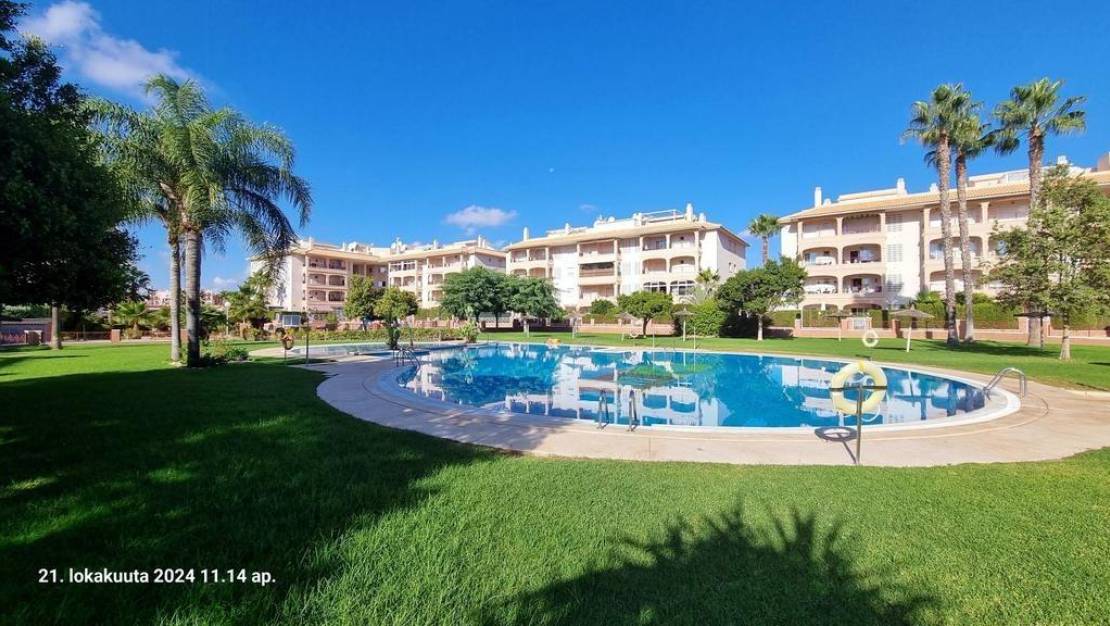 Sale - Bungalow - Orihuela Costa - Playa Flamenca