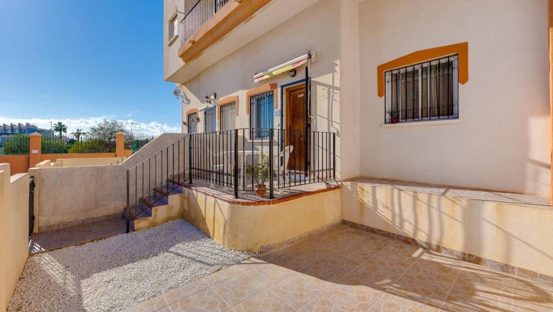 Sale - Bungalow - Orihuela Costa - Playa Flamenca