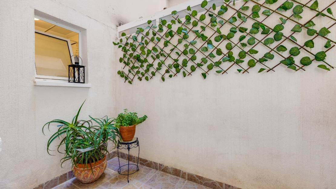 Sale - Bungalow - Orihuela Costa - Playa Flamenca