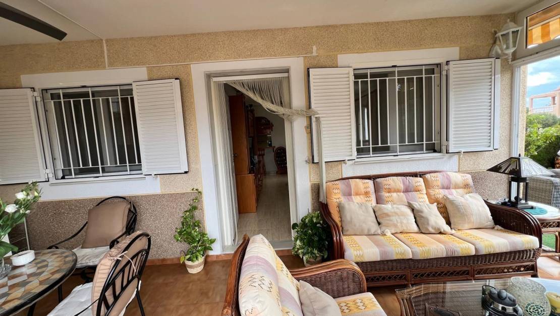 Sale - Bungalow - Orihuela Costa - Punta Prima