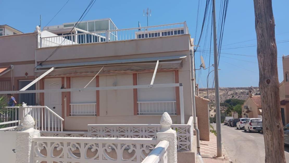 Sale - Bungalow - San Fulgencio - Oasis