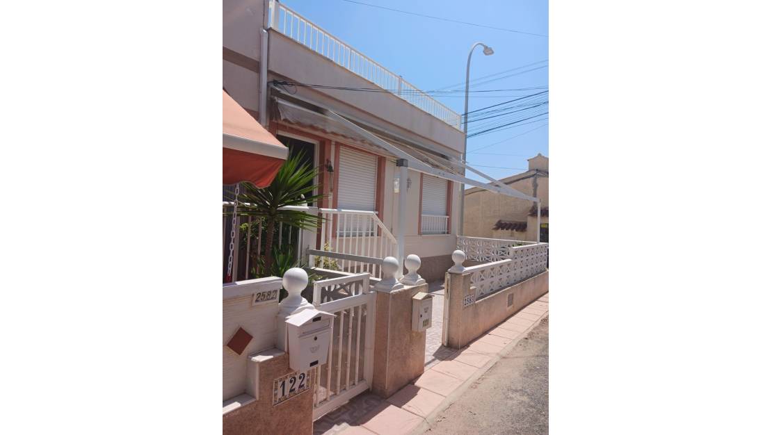 Sale - Bungalow - San Fulgencio - Oasis