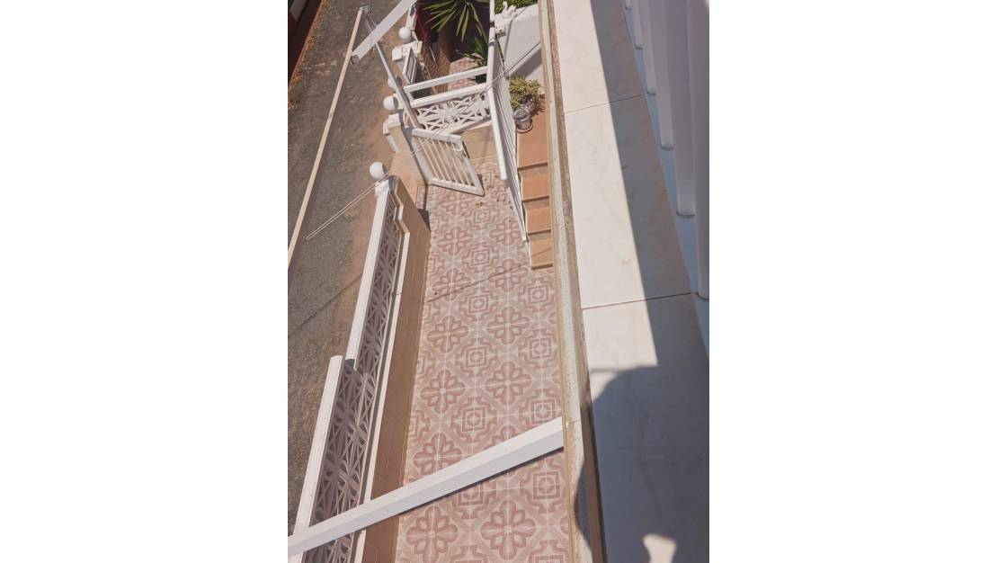 Sale - Bungalow - San Fulgencio - Oasis