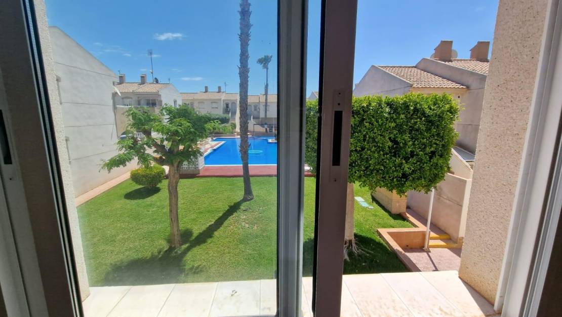 Sale - Bungalow - Torrevieja - Aguas nuevas 1