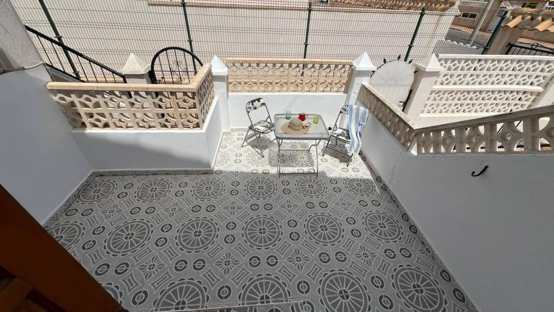 Sale - Bungalow - Torrevieja - Aguas nuevas 2