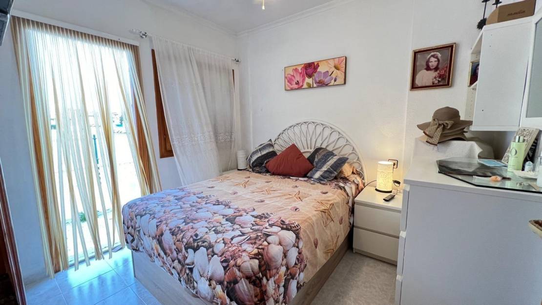 Sale - Bungalow - Torrevieja - Aguas nuevas 2