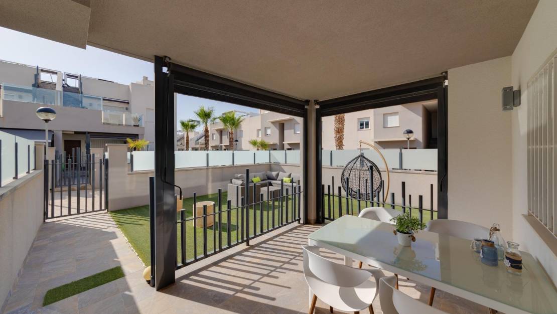 Sale - Bungalow - Torrevieja - Aguas Nuevas