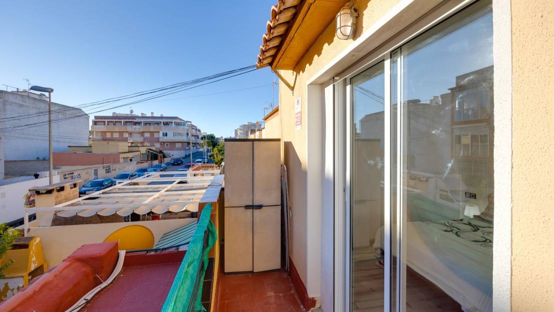 Sale - Bungalow - Torrevieja - Aguas Nuevas