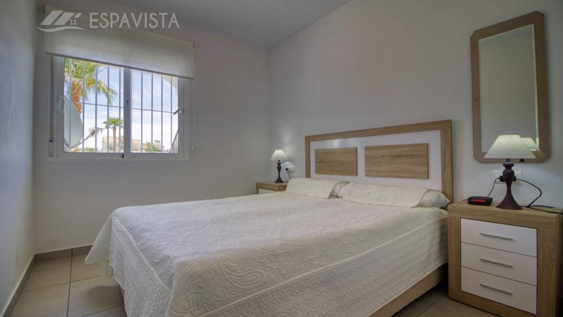 Sale - Bungalow - Torrevieja - Cabo cervera