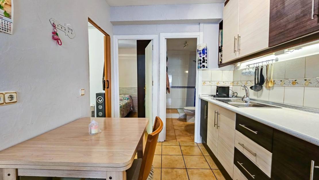 Sale - Bungalow - Torrevieja - Calas blanca