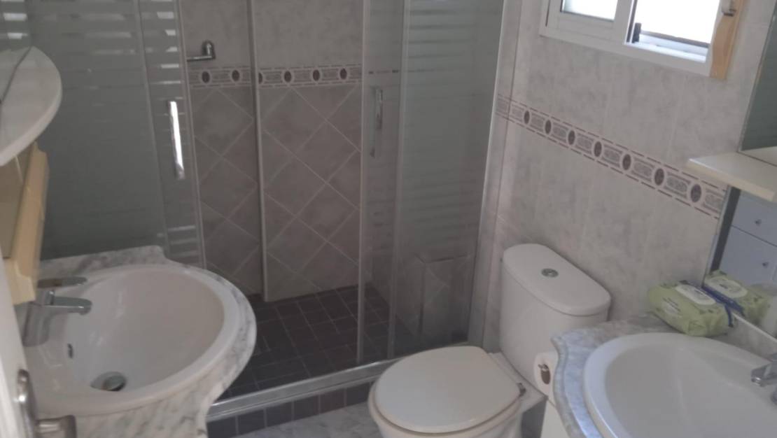 Sale - Bungalow - Torrevieja - Calas blanca