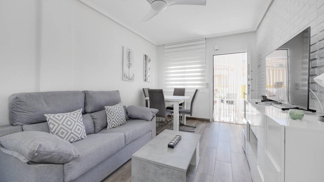 Sale - Bungalow - Torrevieja - Centro