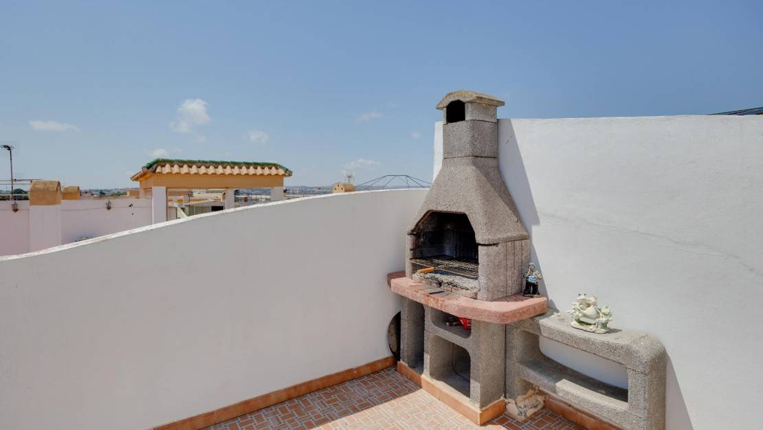 Sale - Bungalow - Torrevieja - Centro