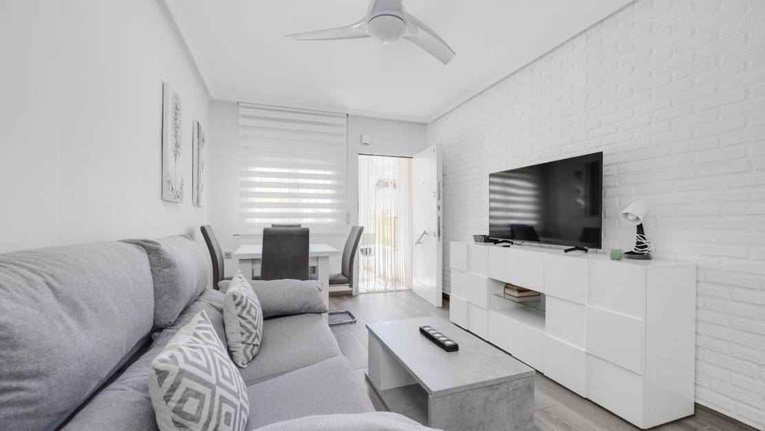 Sale - Bungalow - Torrevieja - Centro