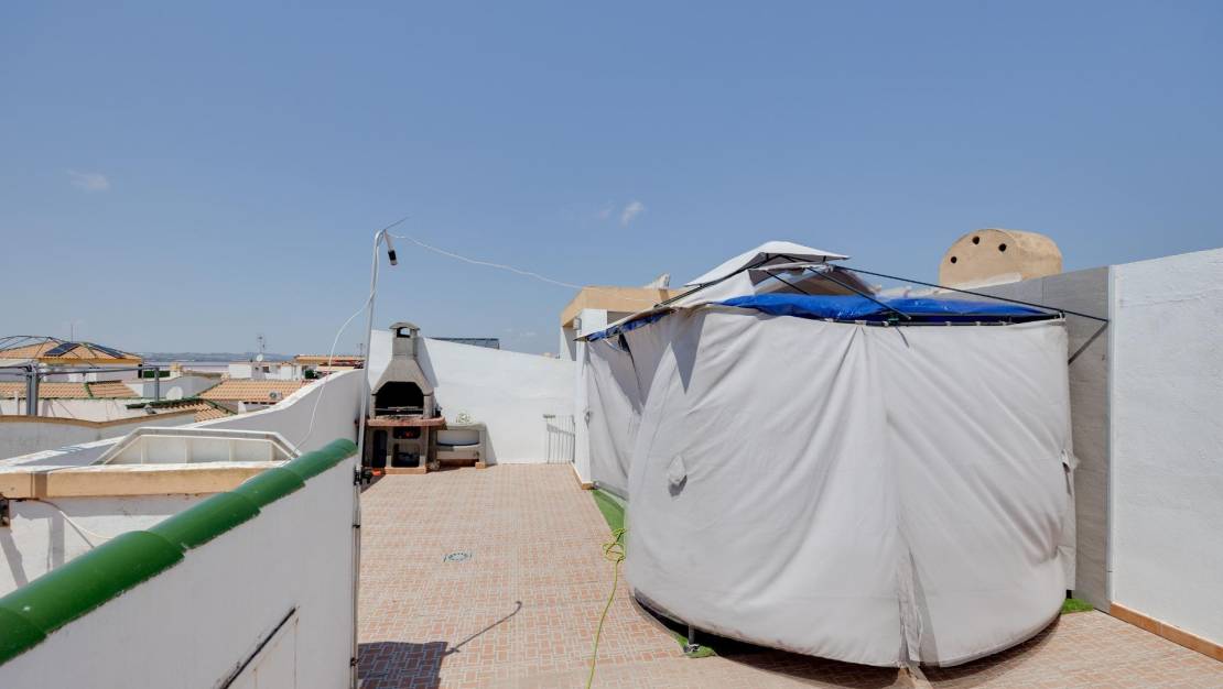 Sale - Bungalow - Torrevieja - Centro
