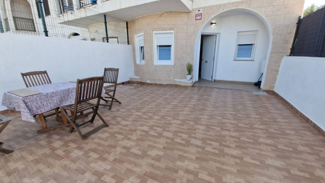 Sale - Bungalow - Torrevieja - Centro