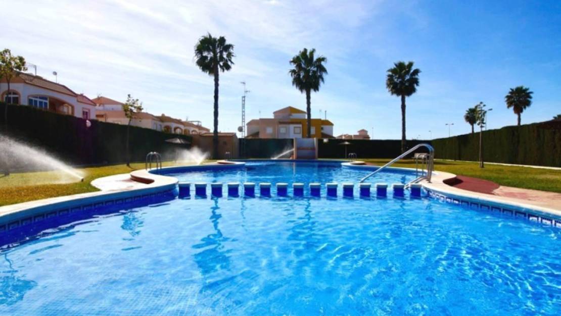 Sale - Bungalow - Torrevieja - La Siesta - El Salado - Torreta