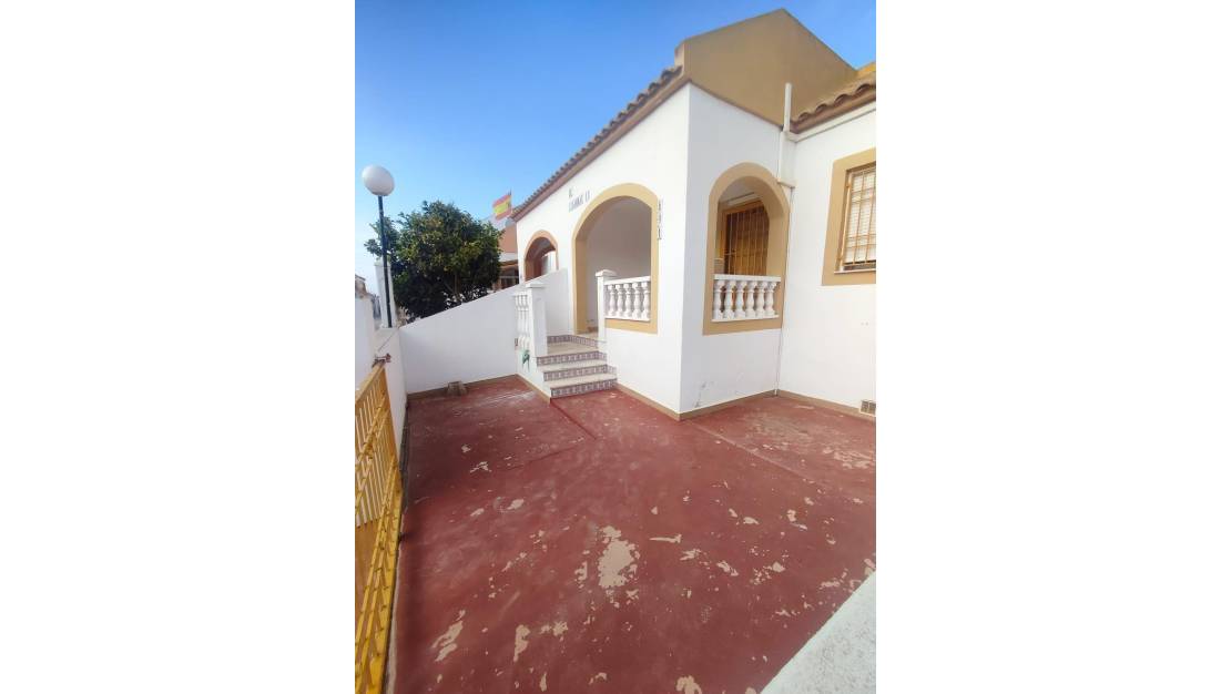 Sale - Bungalow - Torrevieja - La Siesta - El Salado - Torreta