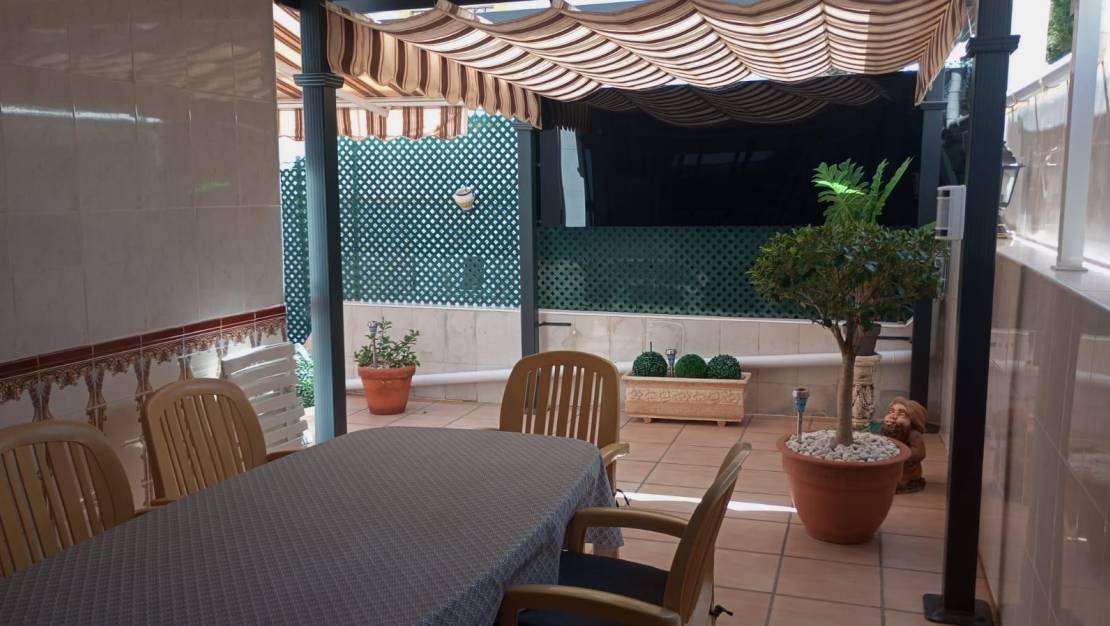 Sale - Bungalow - Torrevieja - Los altos