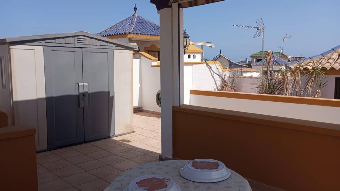 Sale - Bungalow - Torrevieja - Los altos