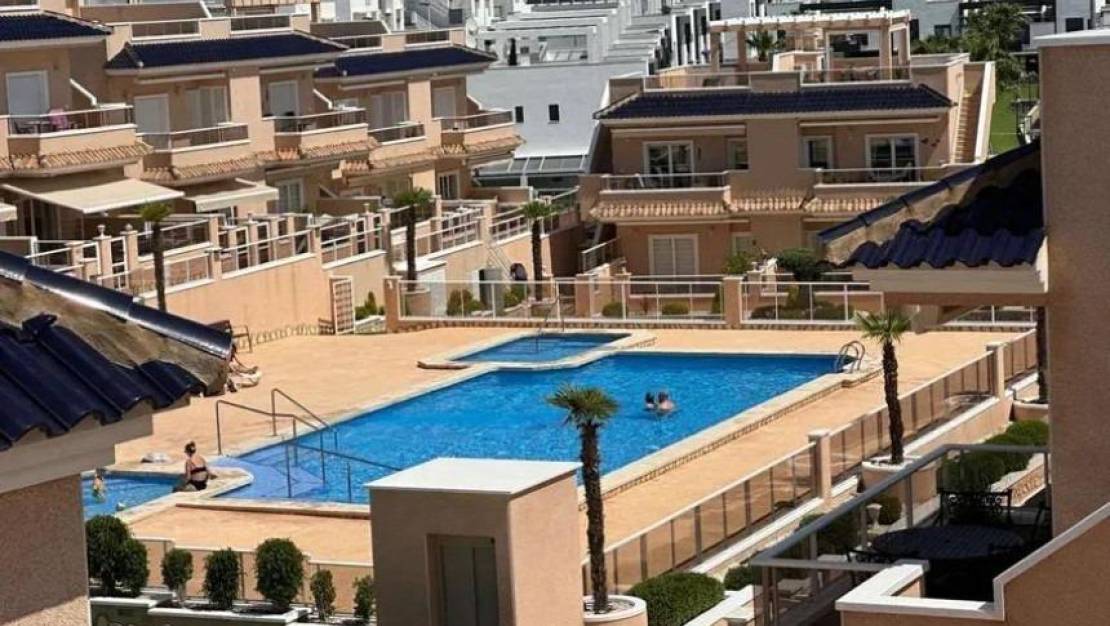 Sale - Bungalow - Torrevieja - Los altos