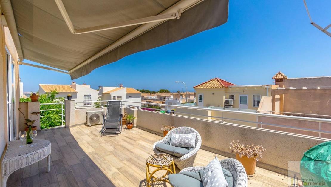 Sale - Bungalow - Torrevieja - Los altos