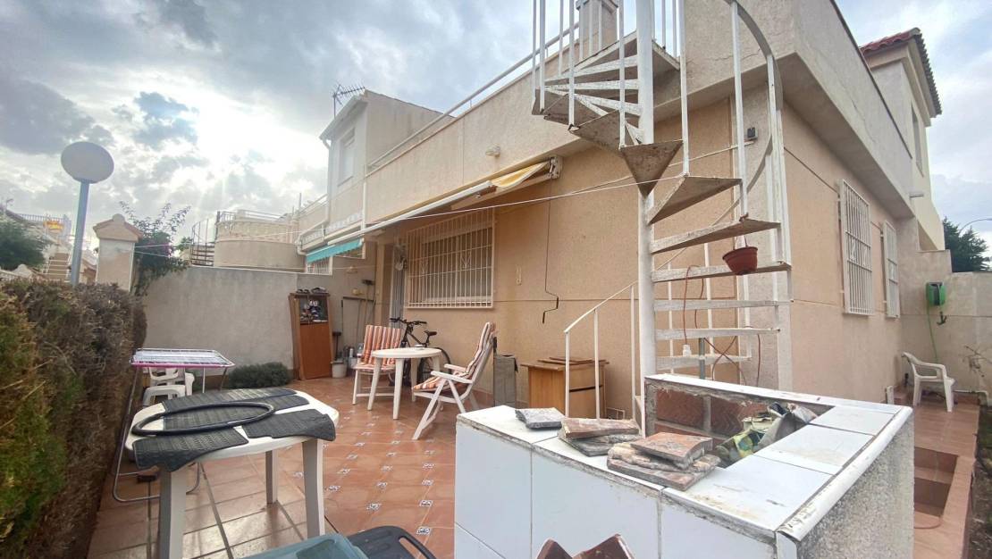 Sale - Bungalow - Torrevieja - Los altos