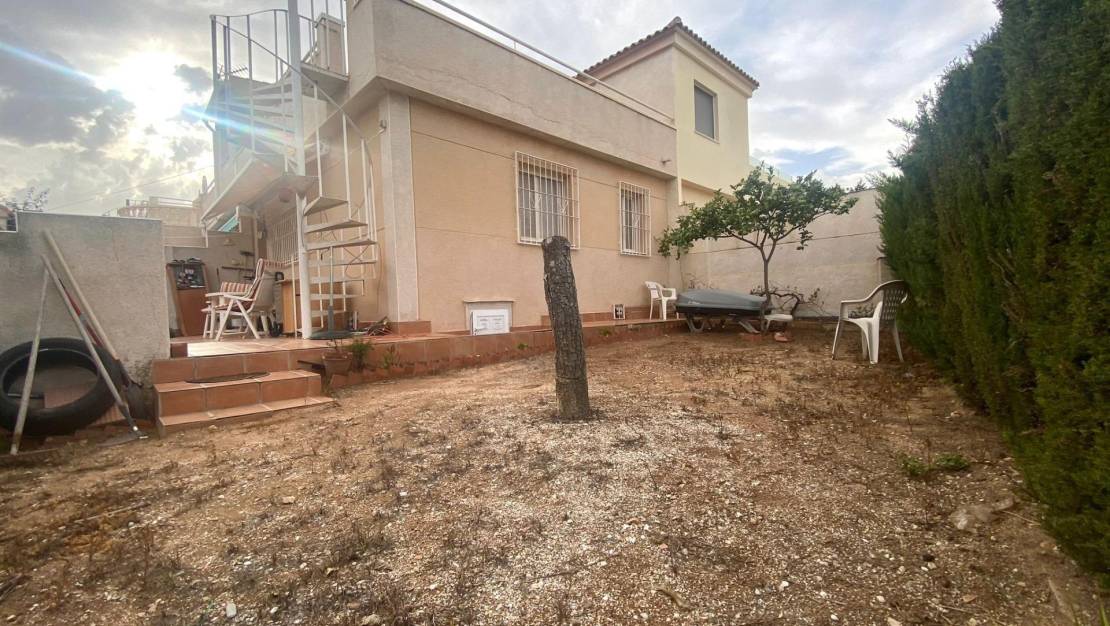 Sale - Bungalow - Torrevieja - Los altos