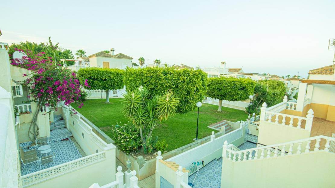 Sale - Bungalow - Torrevieja - Los Balcones - Los Altos del Edén