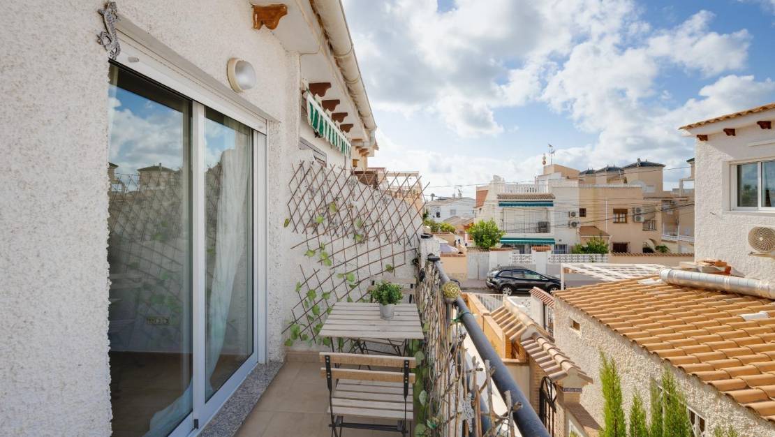 Sale - Bungalow - Torrevieja - Los Frutales