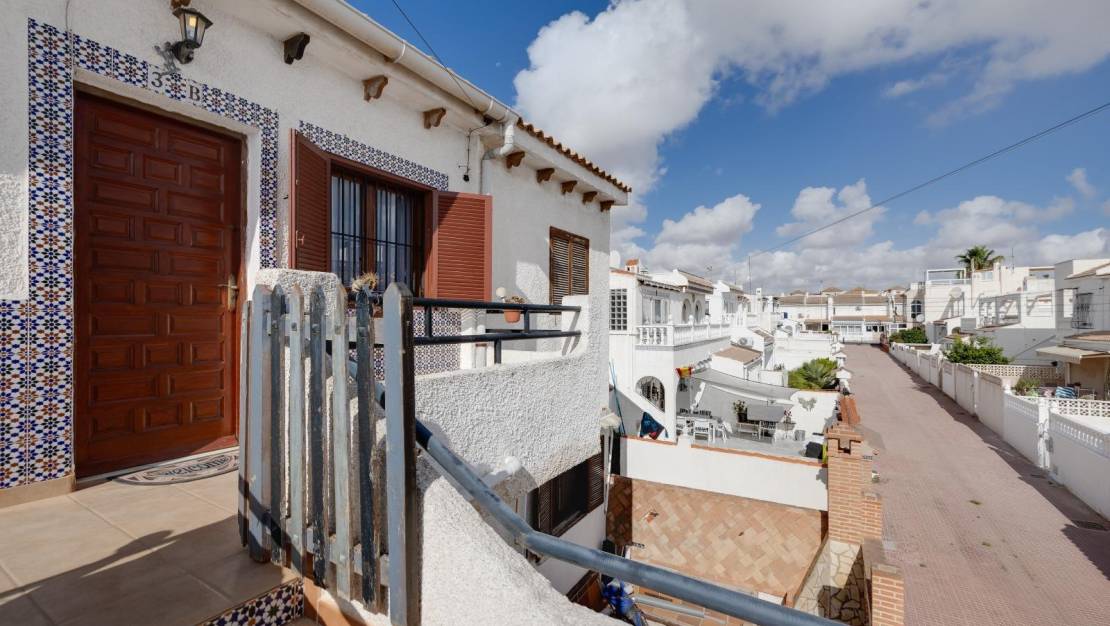 Sale - Bungalow - Torrevieja - Los Frutales