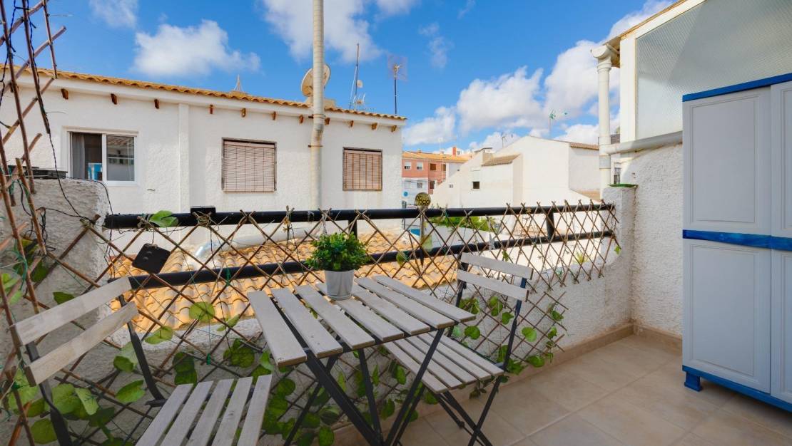 Sale - Bungalow - Torrevieja - Los Frutales