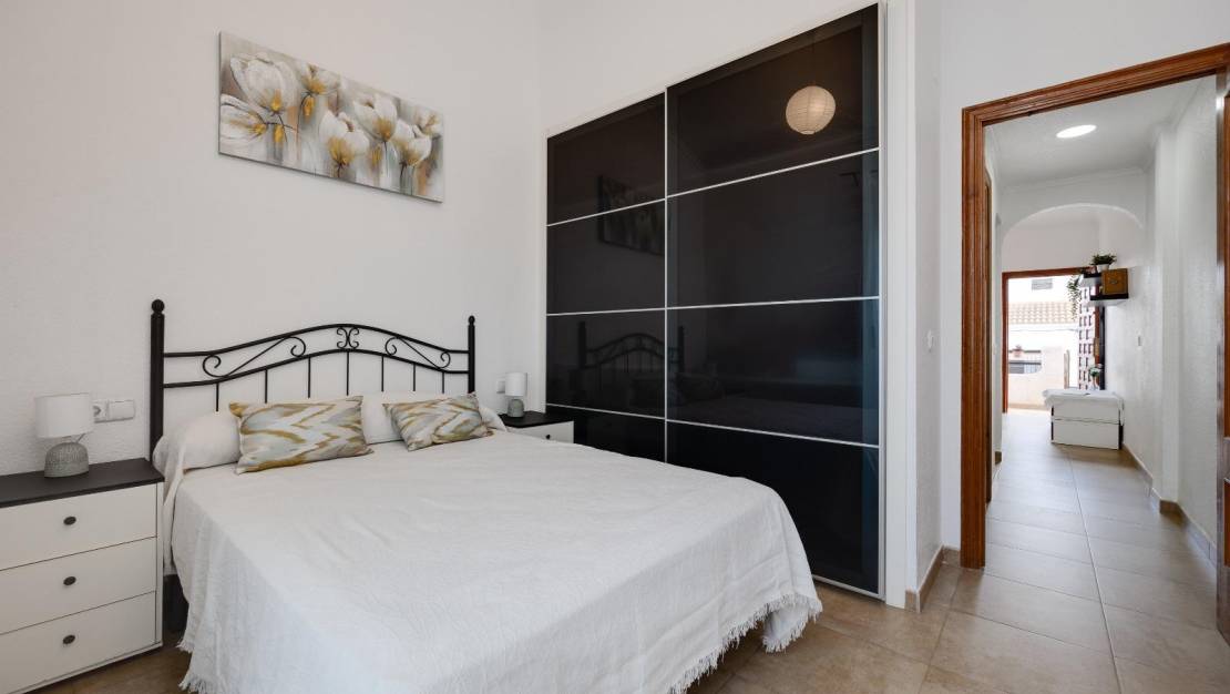 Sale - Bungalow - Torrevieja - Los Frutales