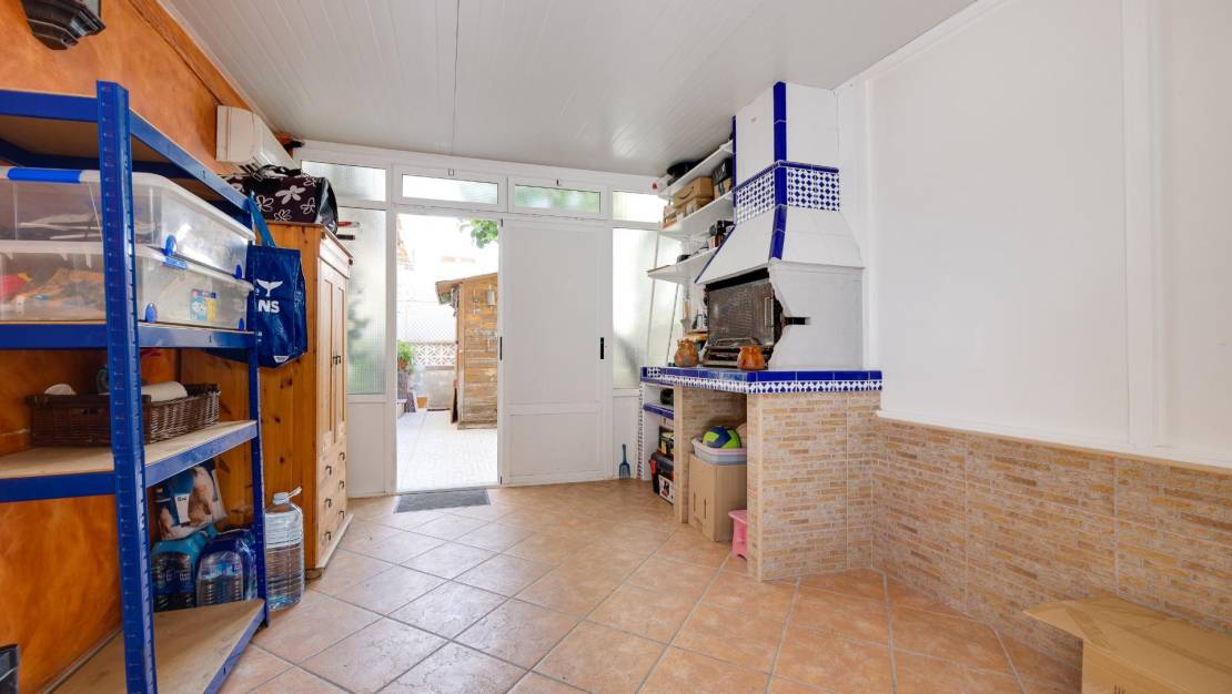 Sale - Bungalow - Torrevieja - Parque las naciones