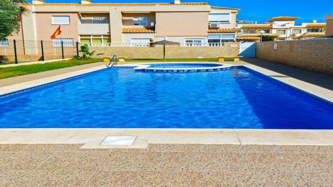 Sale - Bungalow - Torrevieja - Parque las naciones