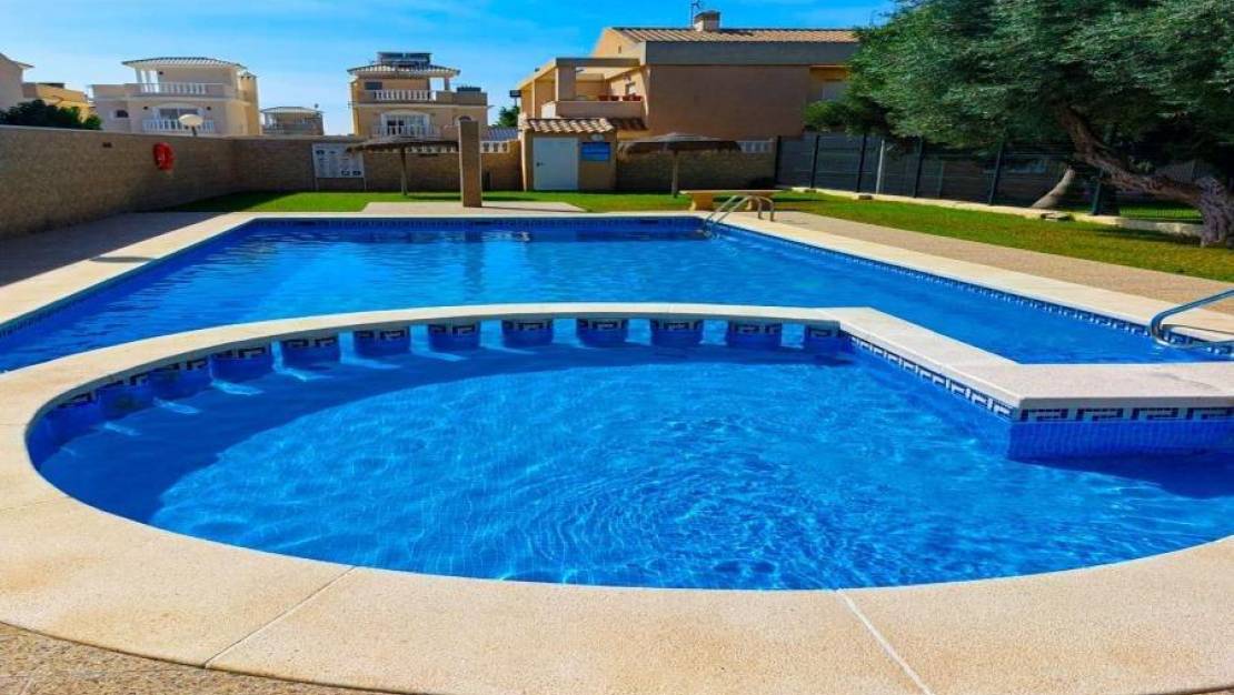 Sale - Bungalow - Torrevieja - Parque las naciones