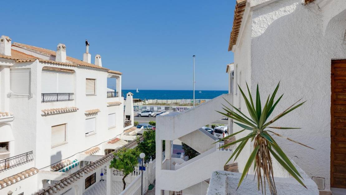 Sale - Bungalow - Torrevieja - Playa de los Naufragos